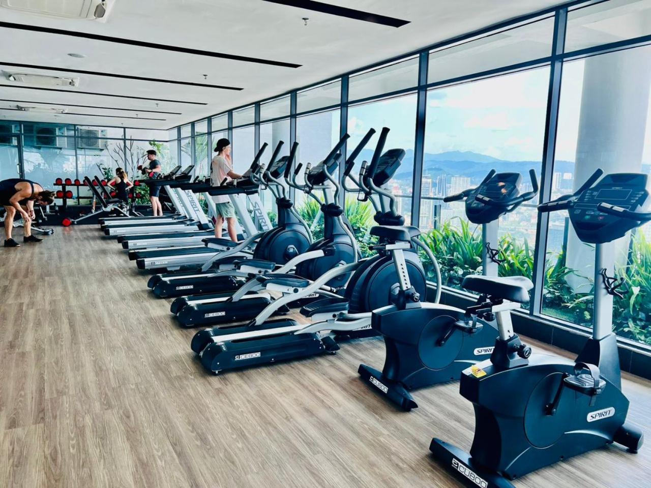 The Luxe Suites Klcc By Cozy Stay Kuala Lumpur Eksteriør billede
