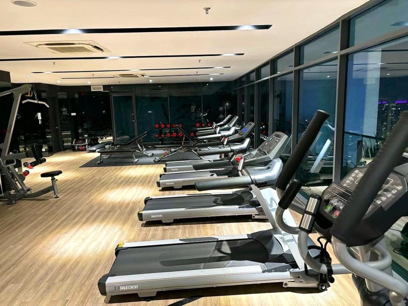 The Luxe Suites Klcc By Cozy Stay Kuala Lumpur Eksteriør billede